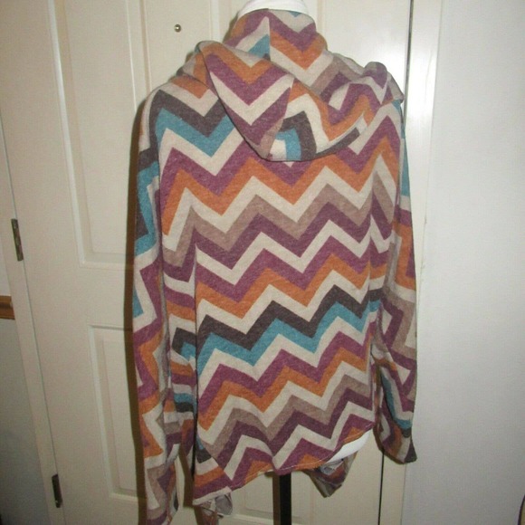 Mags & Pye Chevron Hooded Sweater JacketSize OS - Picture 3 of 4